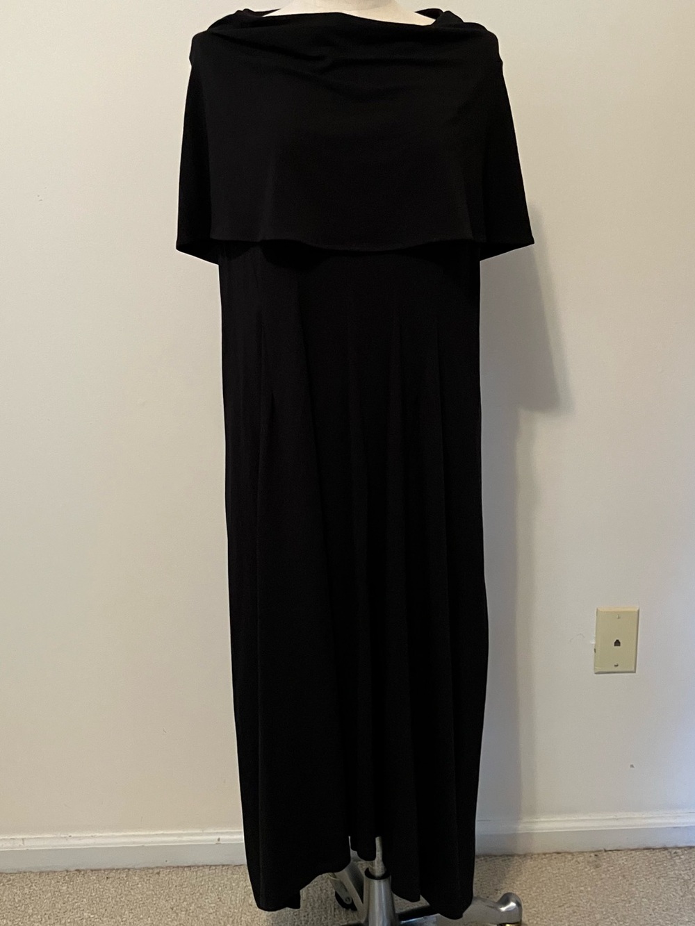 Chalet et Ceci Women’s Black Portrait Collar Dress L Jersey Lagenlook Minimalist